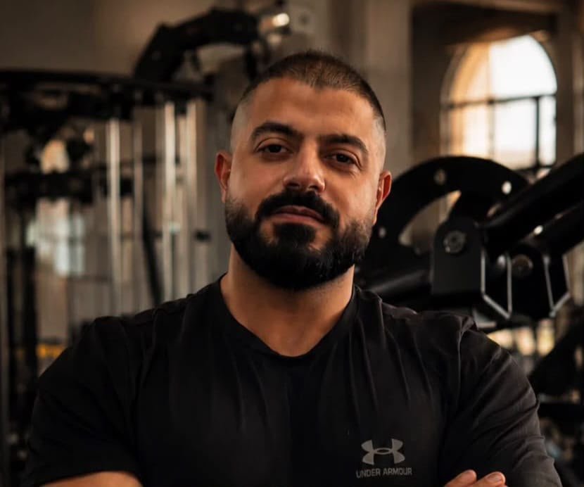 المدرّب إيلي سميا: «لا أملك الوقت» ليست عذرًا… هكذا تغيّر 30 دقيقة فقط من الرياضة يومك وحياتك!