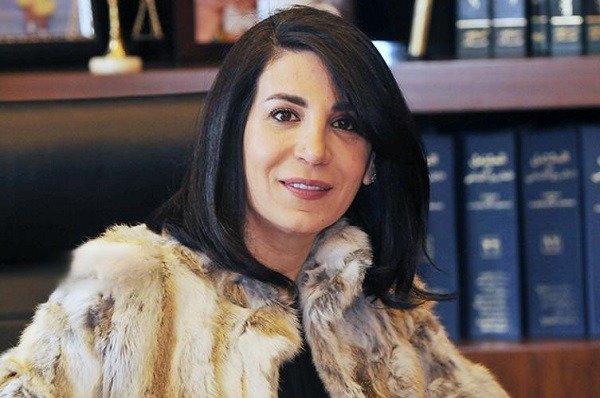 اللباس الرسمي للمحامي: بين هيبة العدالة وكرامة المهنة والالتزام بأصولها